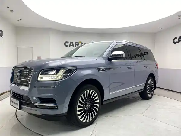Lincoln Navigator 2020
