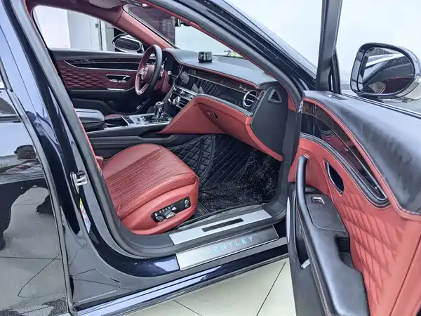 Bentley Flying Spur 2022