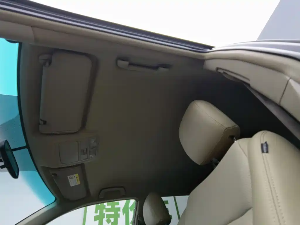 Toyota Highlander 2012 — фото 14