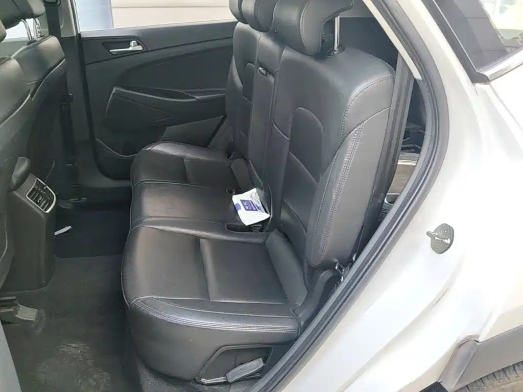 Hyundai Tucson 2017 — фото 17