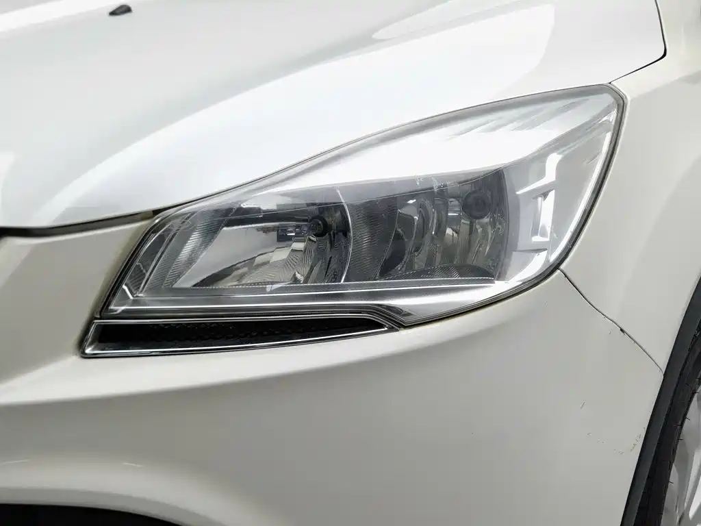 Ford Kuga 2015 — фото 7