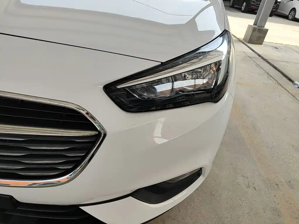 Buick Excelle 2019 — фото 24