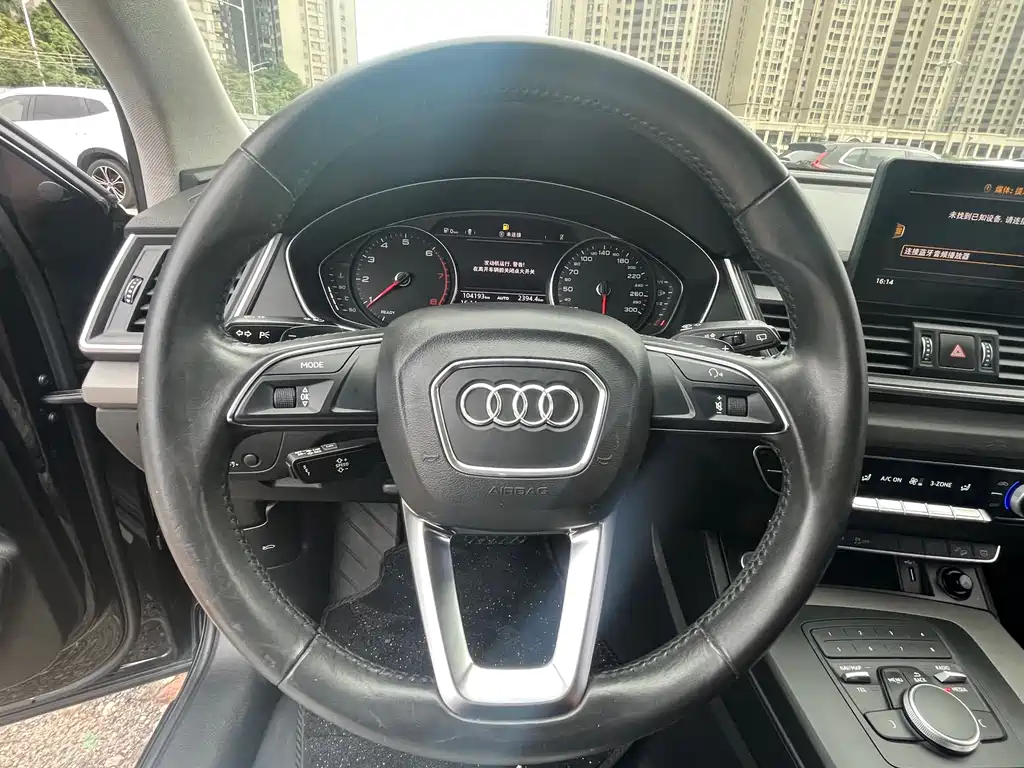 Audi Q5L 2019 — фото 15