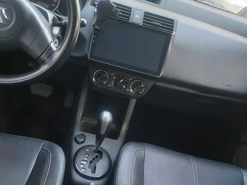 Suzuki Swift 2017 — фото 15