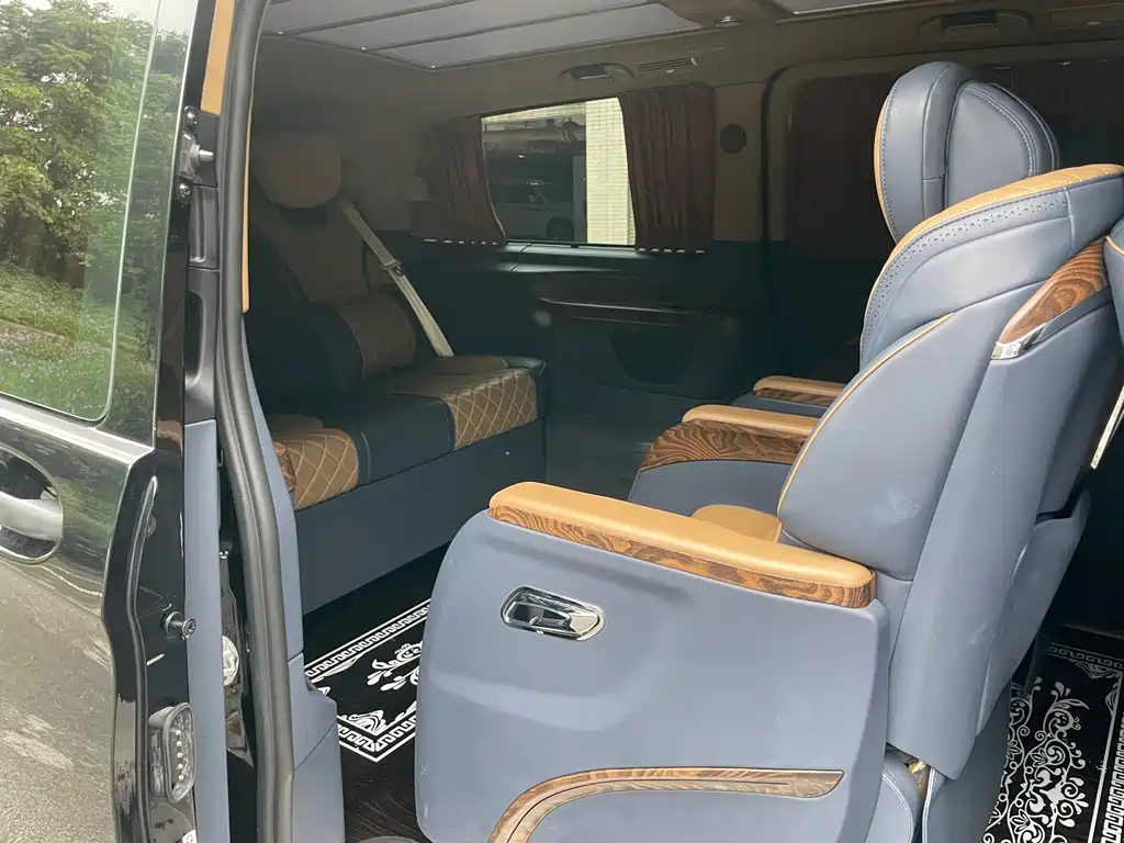 Mercedes-Benz Vito 2022 — фото 16