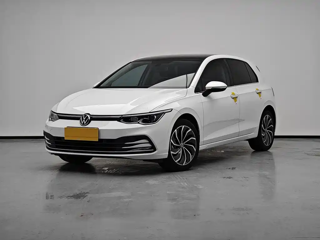 Volkswagen Golf 2024