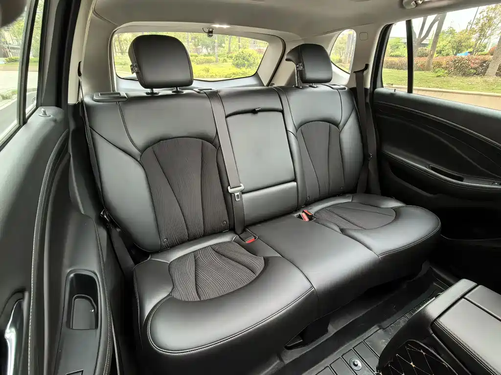 Buick Envision Plus 2021 — фото 13