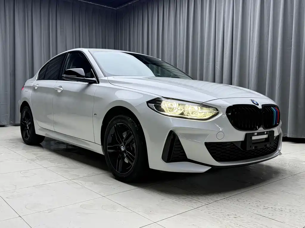 BMW 1 Series 2022