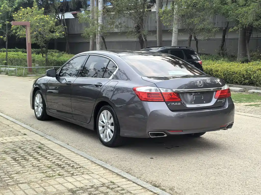 Honda Accord 2014 — фото 5