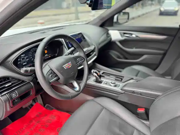 Cadillac CT5 2022