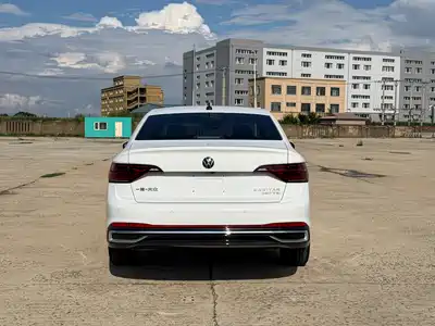 Volkswagen Sagitar 2022