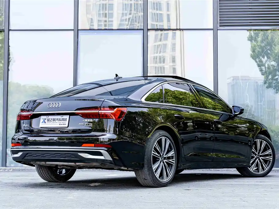 Audi A6L 2025 — фото 7