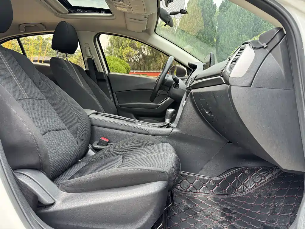 Mazda 3 Angkesela 2018 — фото 19