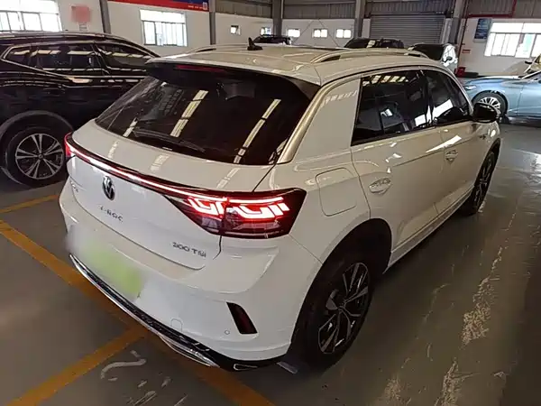 Volkswagen T-Roc 2024