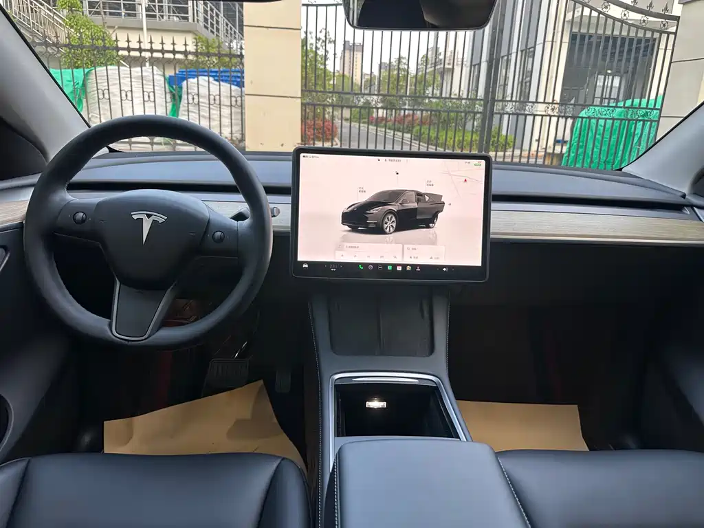 Tesla Model Y 2023 — фото 8