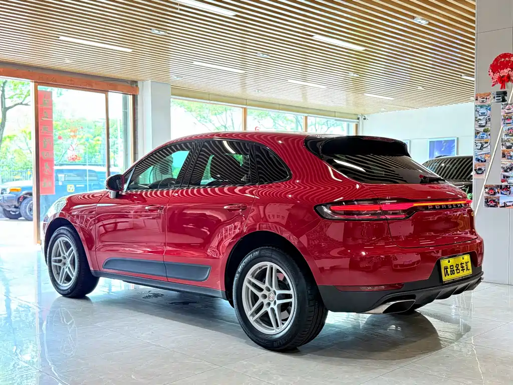 Porsche Macan 2018 — фото 6