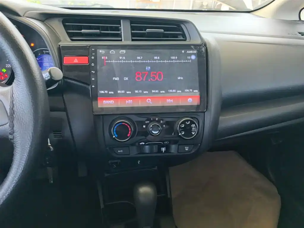 Honda Fit 2017 — фото 13