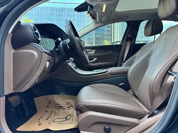 Mercedes-Benz E-Class 2021
