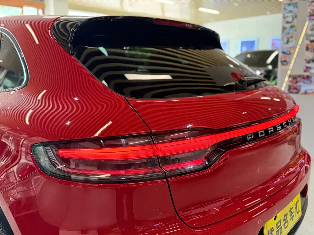 Porsche Macan 2018 — фото 8