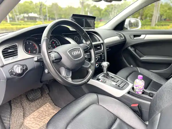 Audi A4L 2016