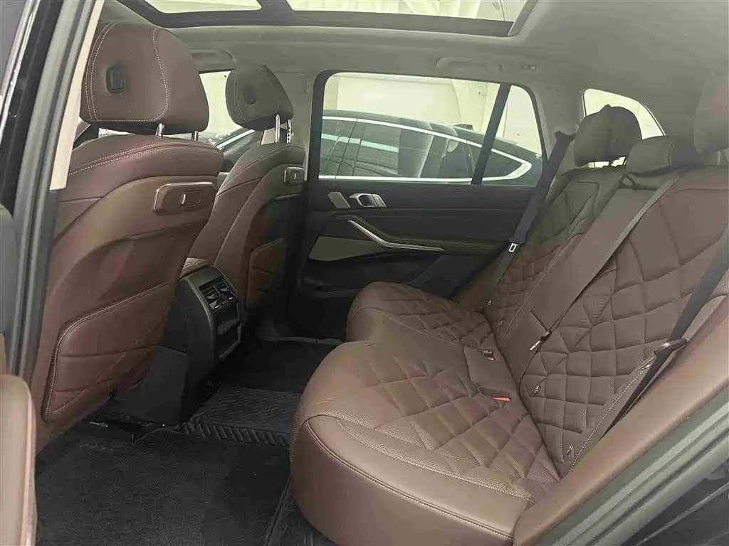 BMW X5 2025 — фото 19
