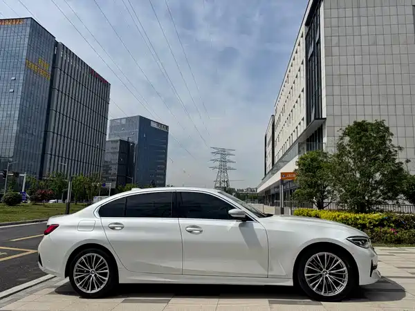 BMW 3 Series 2020