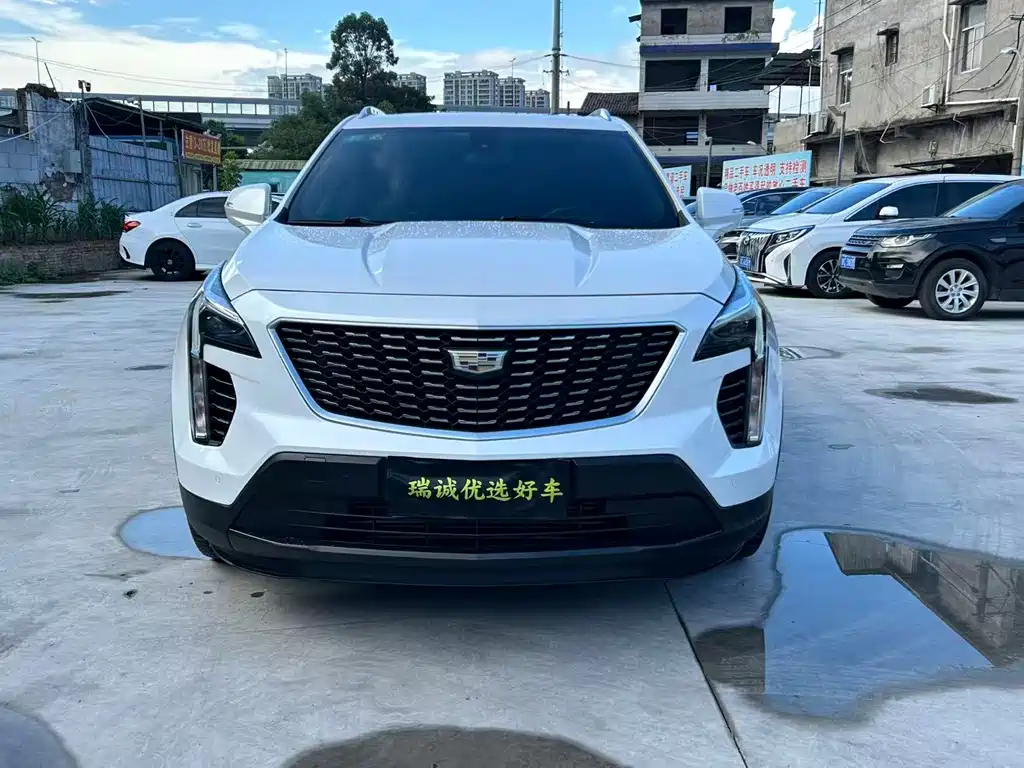 Cadillac XT4 2019 — фото 2