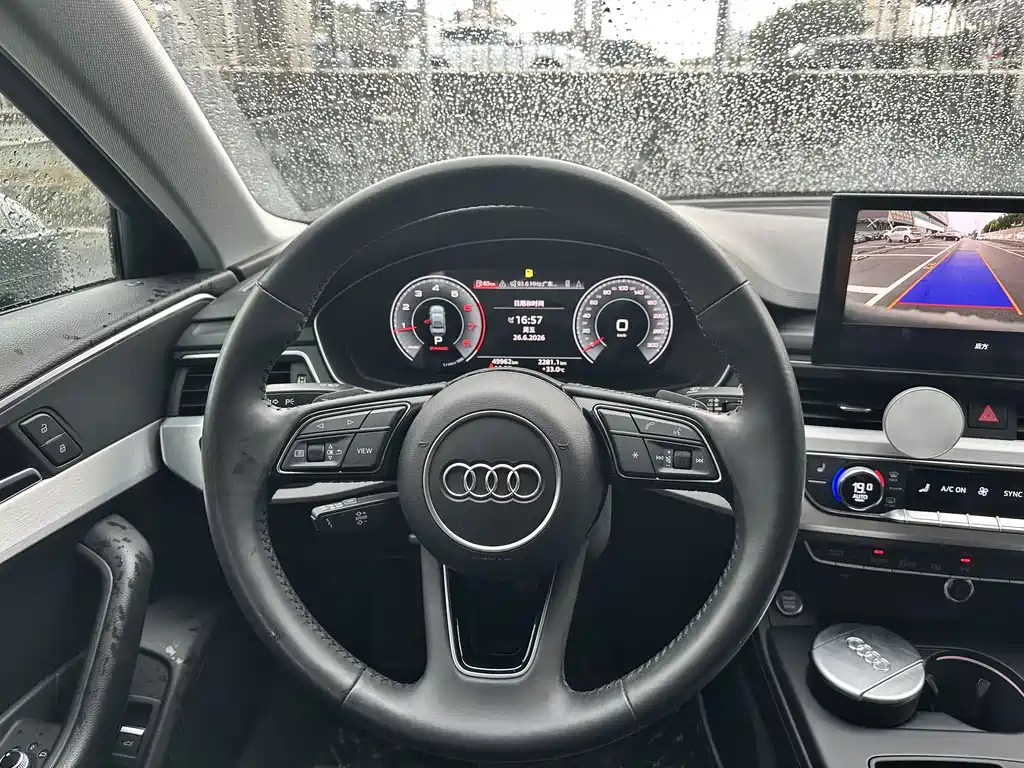 Audi A4L 2021 — фото 9