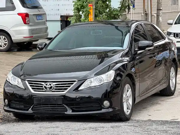 Toyota Reiz 2011