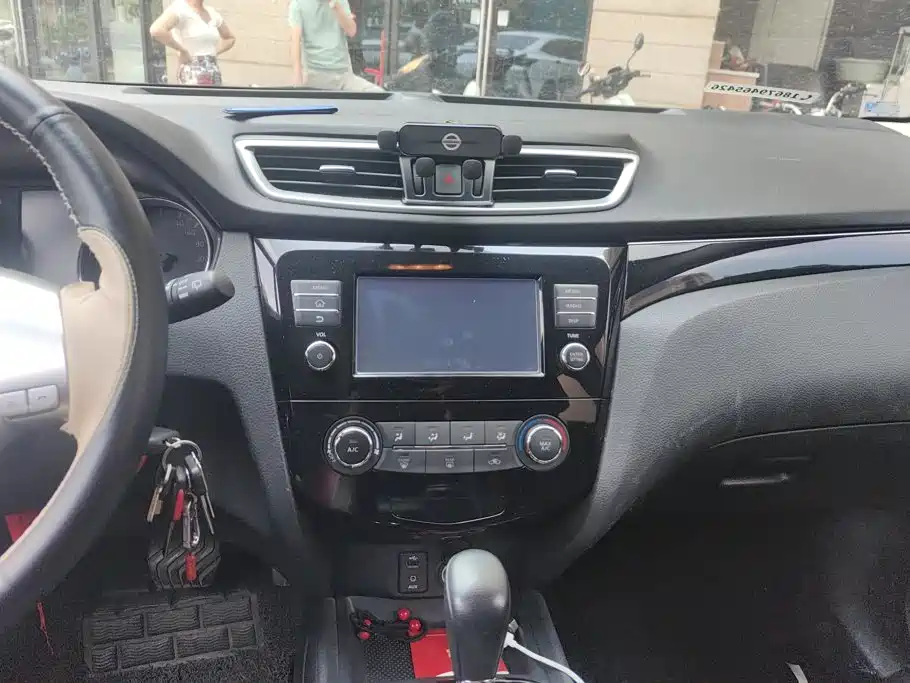 Nissan Qashqai 2018 — фото 13