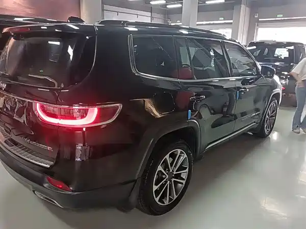 Jeep Grand Commander 2018