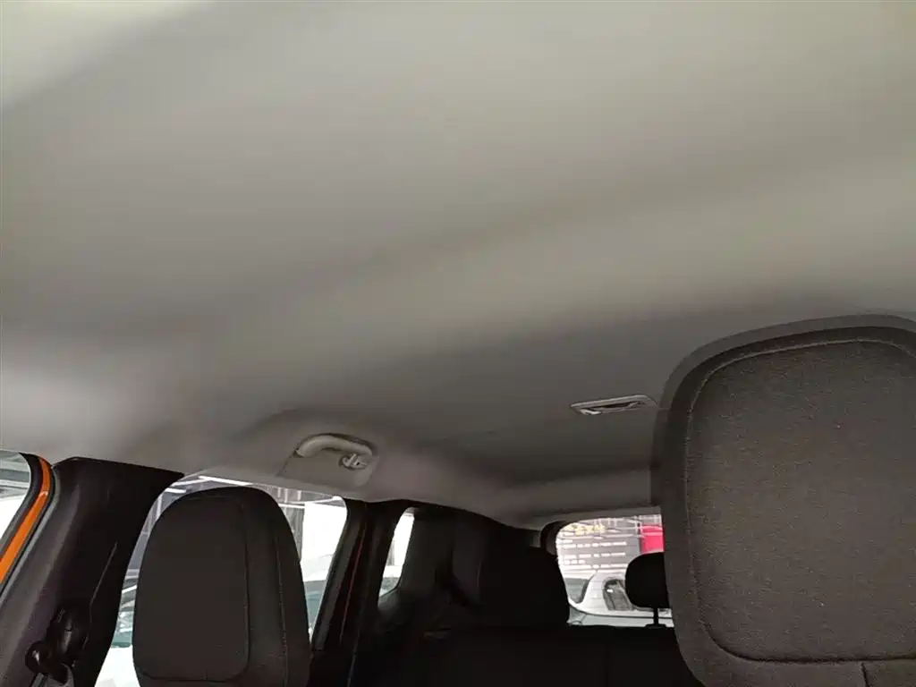 Jeep Renegade 2016 — фото 18