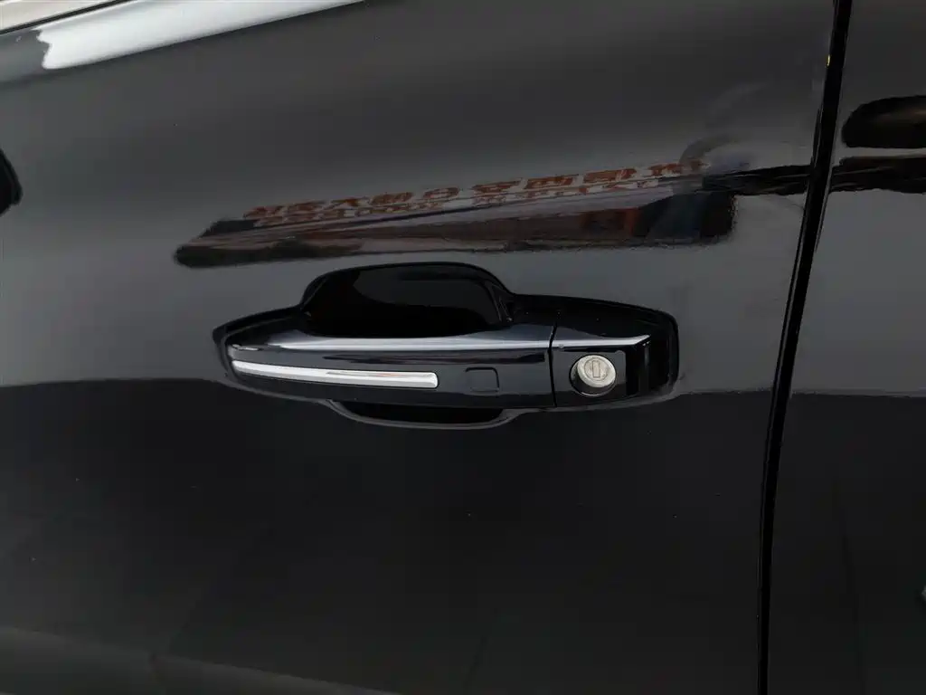 GAC Motor Trumpchi GS8 2019 — фото 18