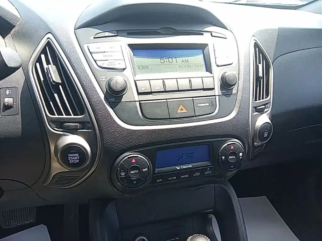 Hyundai ix35 2015 — фото 13