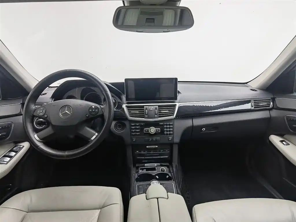 Mercedes-Benz E-Class 2013 — фото 5