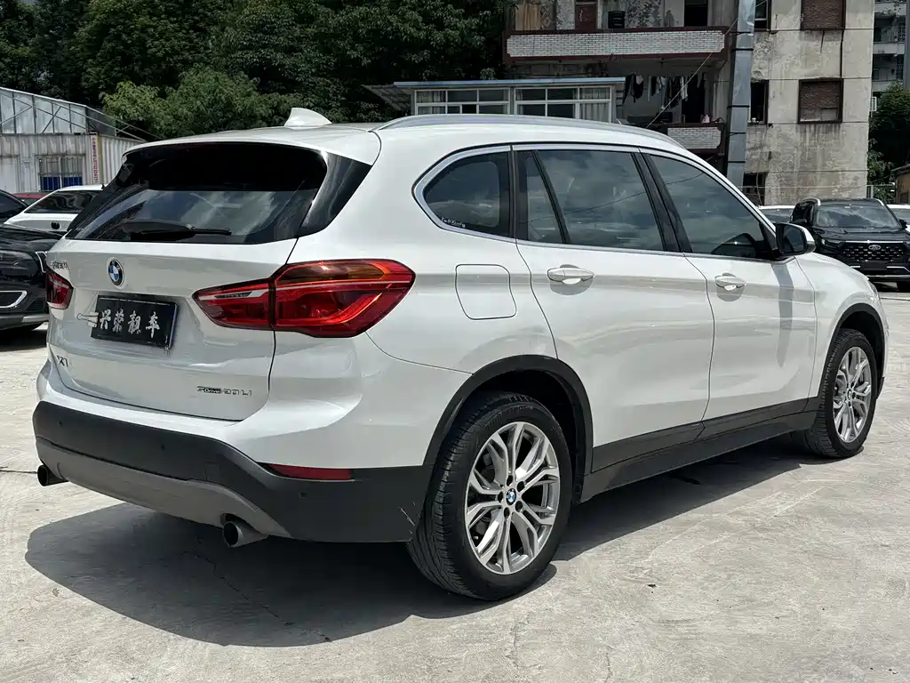 BMW X1 2019 — фото 5
