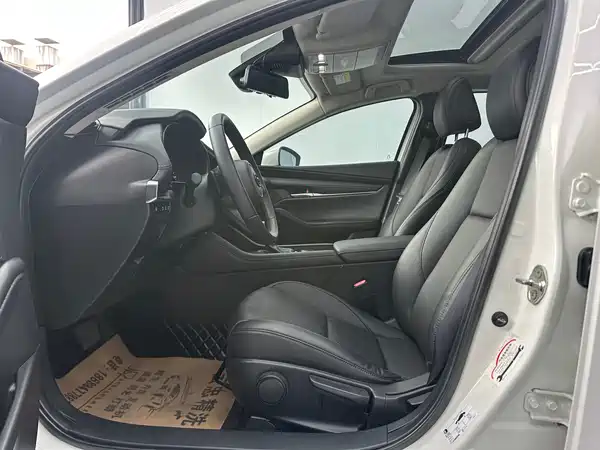 Mazda 3 Axela 2021