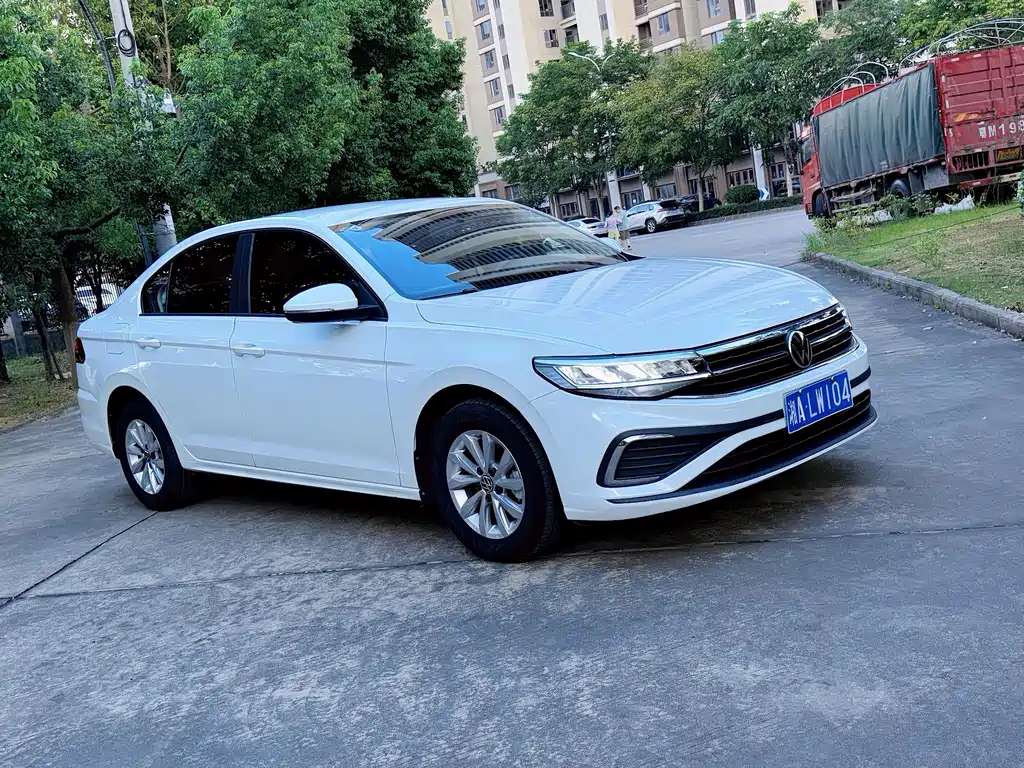 Volkswagen Bora 2024