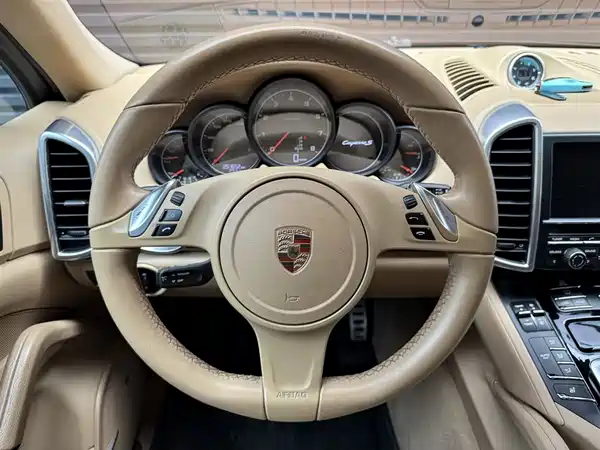 Porsche Cayenne 2014
