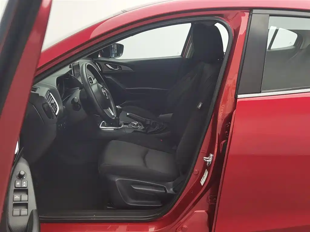 Mazda 3 Axela 2016 — фото 10