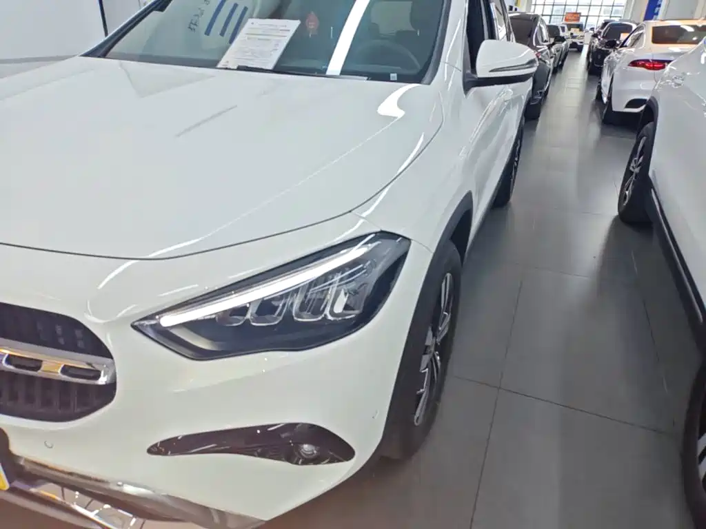 Mercedes-Benz GLA 2025 — фото 24