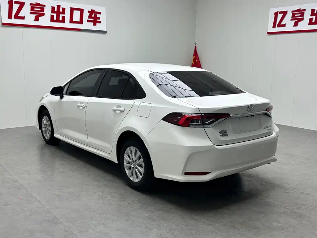 Toyota Corolla 2022 — фото 17