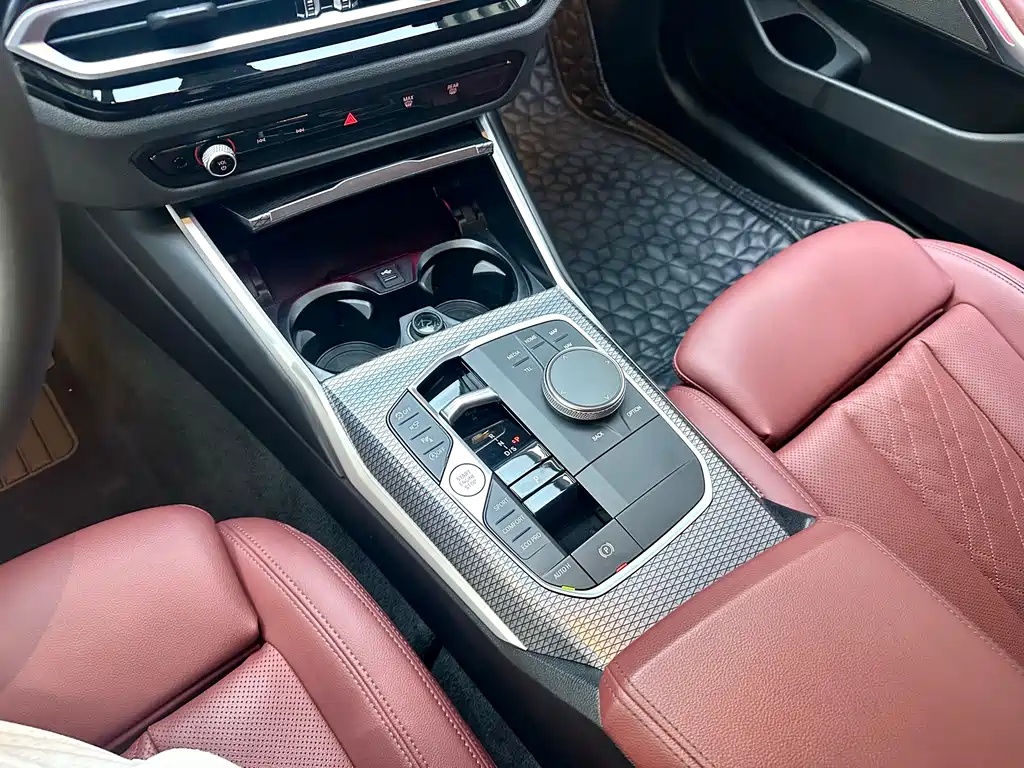 BMW 3 Series 2022 — фото 17