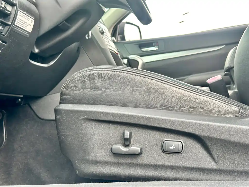 Subaru Legacy 2010 — фото 20