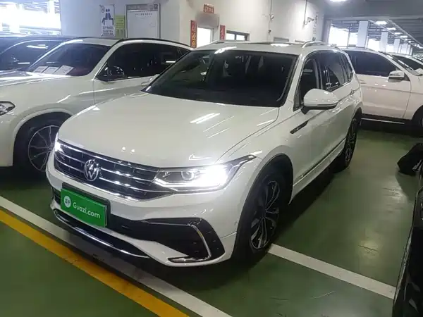 Volkswagen Tiguan L 2022