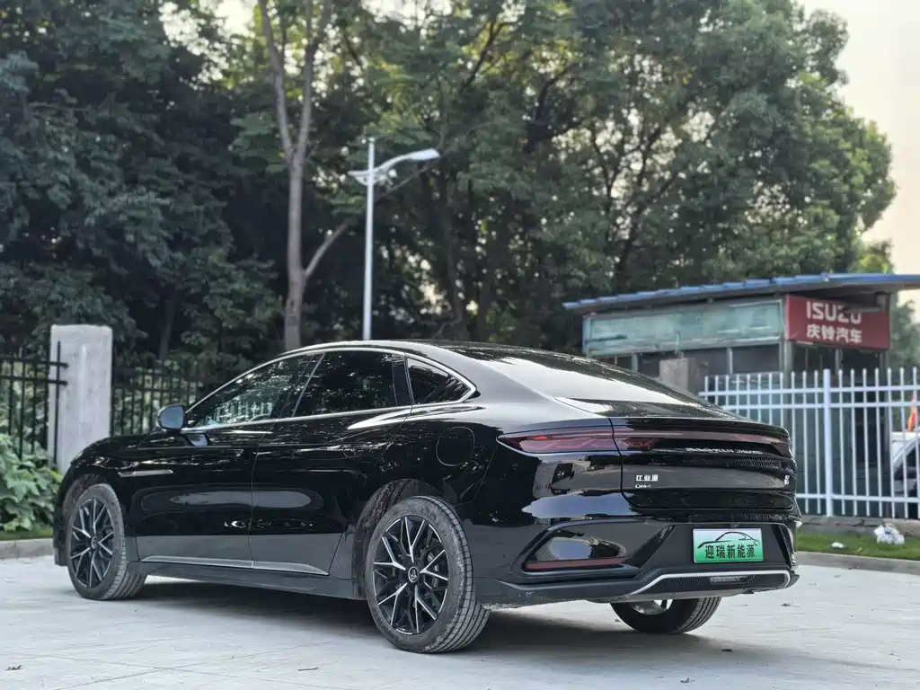 BYD Han 2024