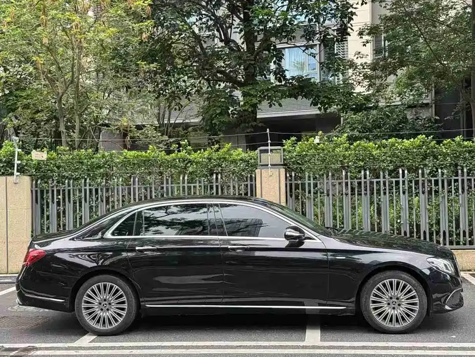 Mercedes-Benz E-Class 2020