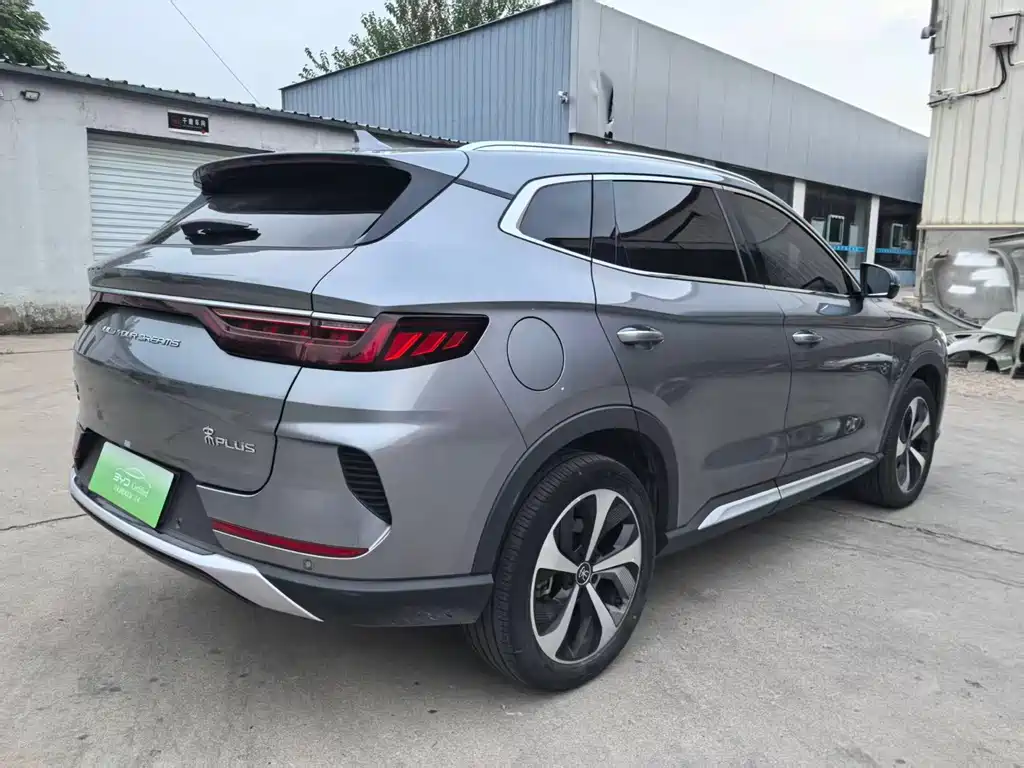 BYD Song PLUS New Energy 2023 — фото 9