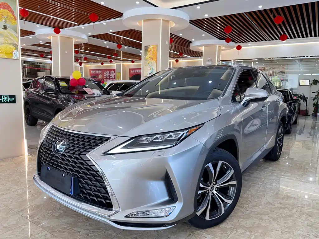 Lexus RX 2021 — фото 1