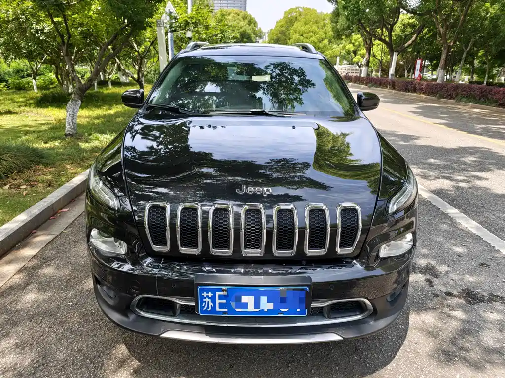 Jeep Cherokee 2017 — фото 2